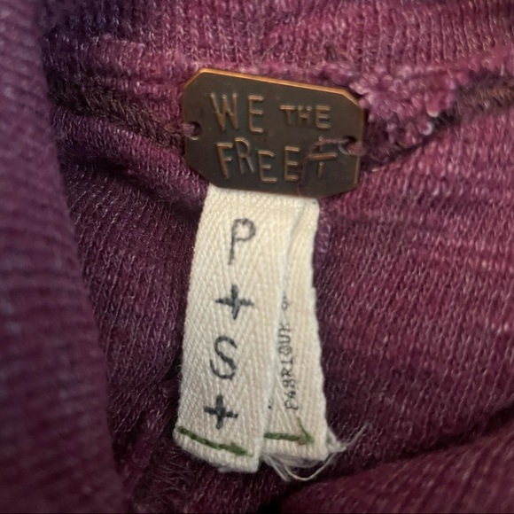 Free People Split Back Turtleneck in Plum. Size small - Picture 9 of 11